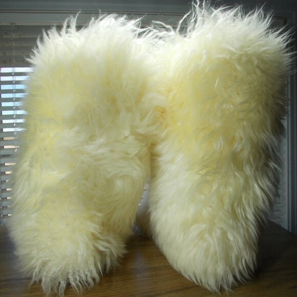 UGG Fluff Momma Ski Apres Furry Women's Boots Size 6 - Picture 3 of 7